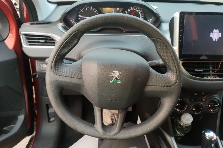 Used Peugeot 2008 2018 1.6L Automatic Trend Edition Steering Wheel