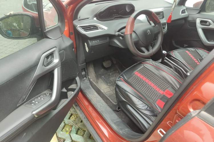 Used Peugeot 2008 2018 1.6L Automatic Trend Edition Driver Seat