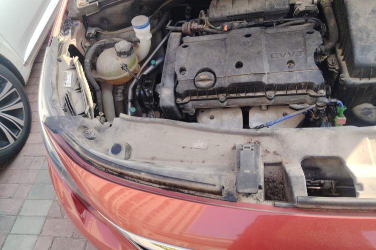 Used Peugeot 2008 2018 1.6L Automatic Fashion Edition Engine Bay Right