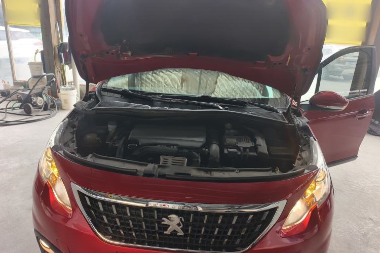 Used Peugeot 2008 2018 230THP Automatic Luxury Edition Engine Bay