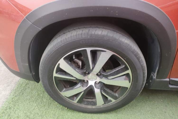 Used Peugeot 2008 2018 1.6L Automatic Fashion Edition Exterior 7