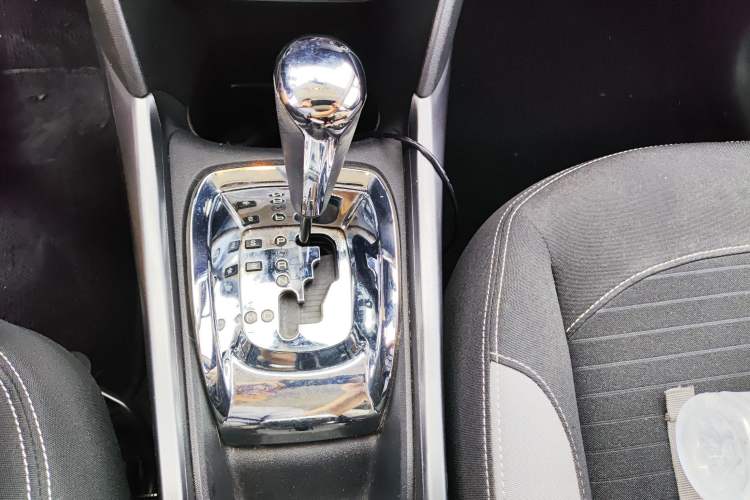 Used Peugeot 2008 2018 1.6L Automatic Trend Edition Gear Lever