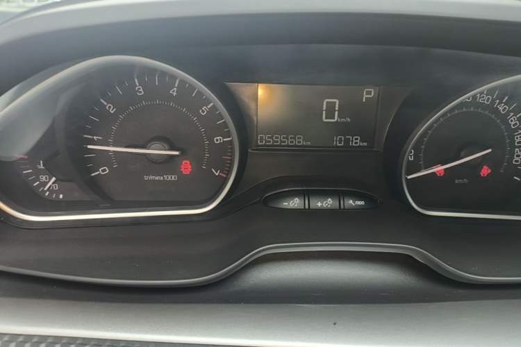 Used Peugeot 2008 2018 1.6L Automatic Fashion Edition Instrument Cluster