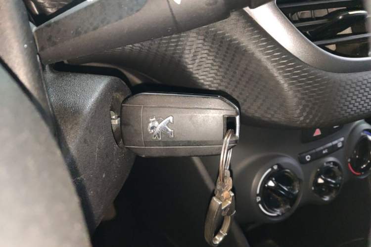 Used Peugeot 2008 2018 1.6L Automatic Trend Edition Interior 1