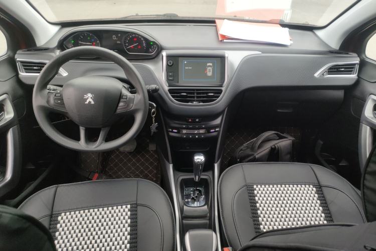 Used Peugeot 2008 2018 1.6L Automatic Fashion Edition Interior 2