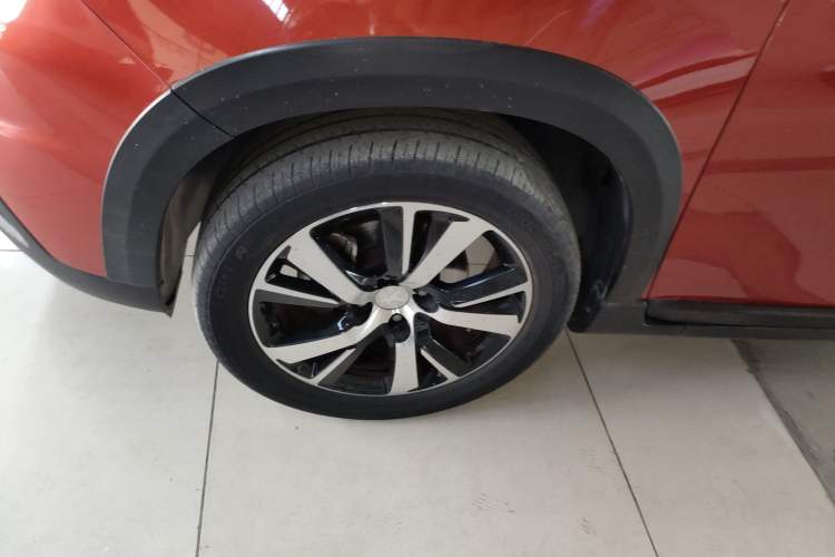 Used Peugeot 2008 2018 1.6L Automatic Fashion Edition Left Front Wheel Hub