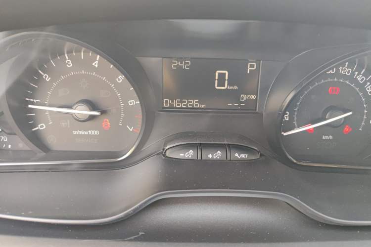 Used Peugeot 2008 2018 1.6L Automatic Trend Edition Odometer Close Up