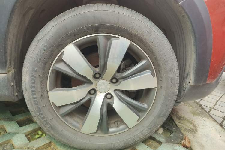 Used Peugeot 2008 2018 1.6L Automatic Trend Edition Right Front Wheel Hub