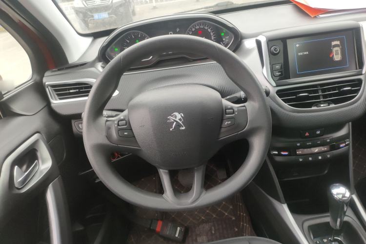 Used Peugeot 2008 2018 1.6L Automatic Fashion Edition Steering Wheel
