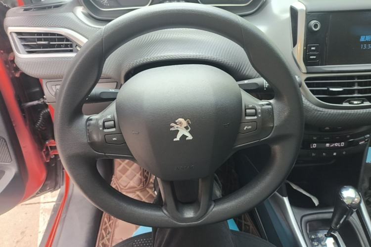 Used Peugeot 2008 2018 1.6L Automatic Fashion Edition Steering Wheel