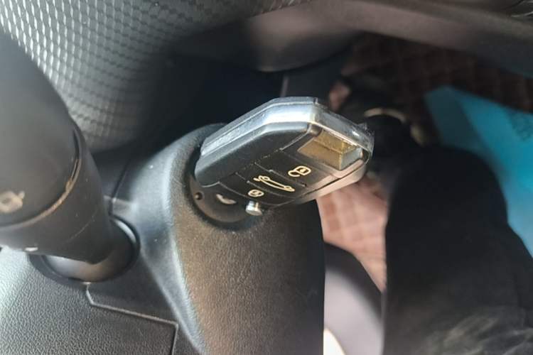 Used Peugeot 2008 2018 1.6L Automatic Fashion Edition Vehicle Key