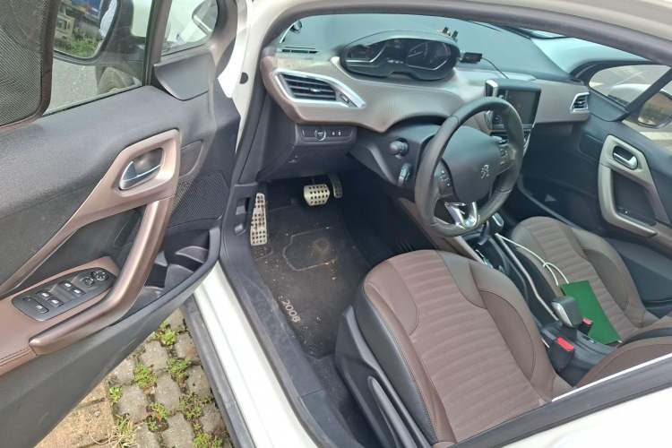 Used Peugeot 2008 2018 230THP Automatic Luxury Edition Driver Seat