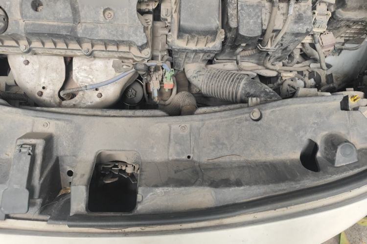 Used Peugeot 2008 2018 1.6L Automatic Trend Edition Engine Bay