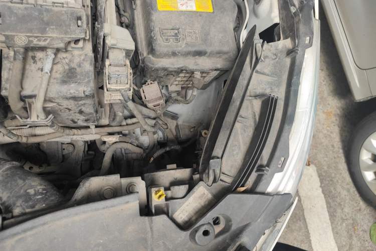 Used Peugeot 2008 2018 1.6L Automatic Trend Edition Engine Bay Left