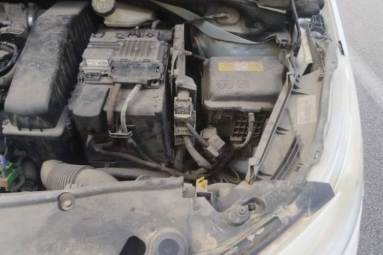 Used Peugeot 2008 2018 1.6L Automatic Trend Edition Engine Bay Left