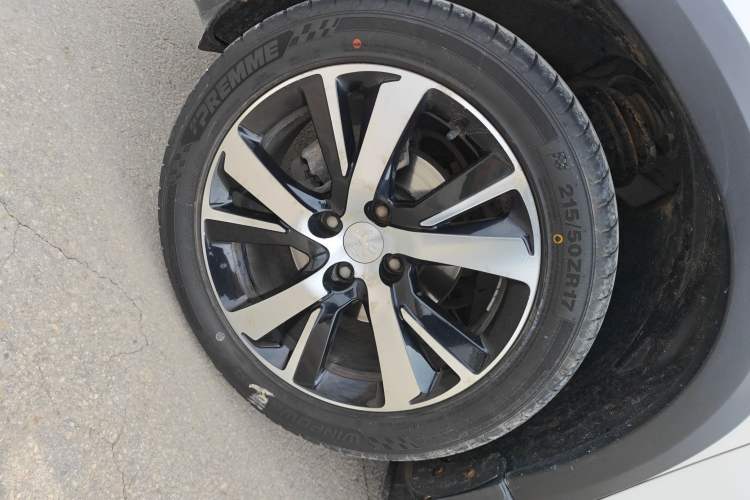 Used Peugeot 2008 2018 230THP Automatic Fashion Edition Exterior 4