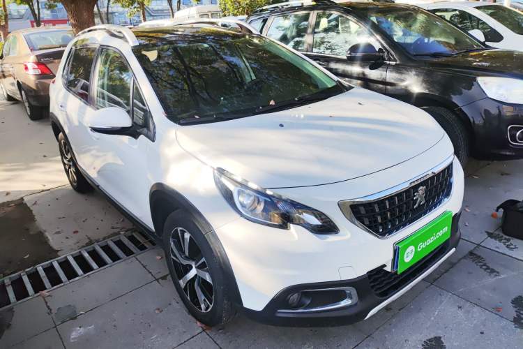 Used Peugeot 2008 2018 1.6L Automatic Fashion Edition Front Right 45 Deg