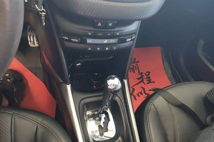 Used Peugeot 2008 2018 1.6L Automatic Fashion Edition Gear Lever