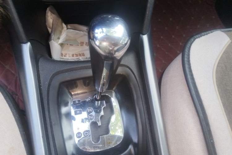 Used Peugeot 2008 2018 1.6L Automatic Trend Edition Gear Lever