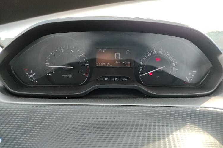 Used Peugeot 2008 2018 1.6L Automatic Trend Edition Instrument Cluster