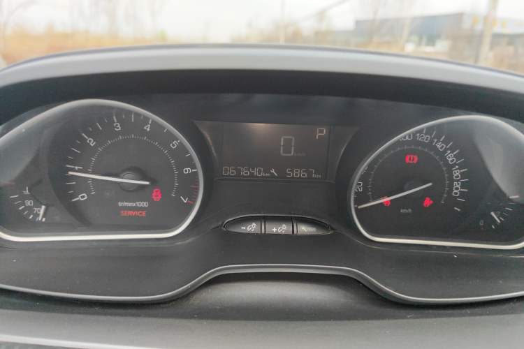 Used Peugeot 2008 2018 230THP Automatic Fashion Edition Instrument Cluster