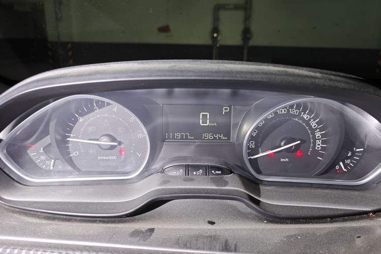 Used Peugeot 2008 2018 1.6L Automatic Connectivity Model Instrument Cluster