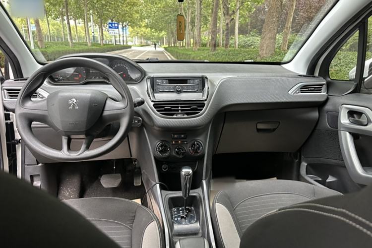 Used Peugeot 2008 2018 1.6L Automatic Trend Edition Interior 2