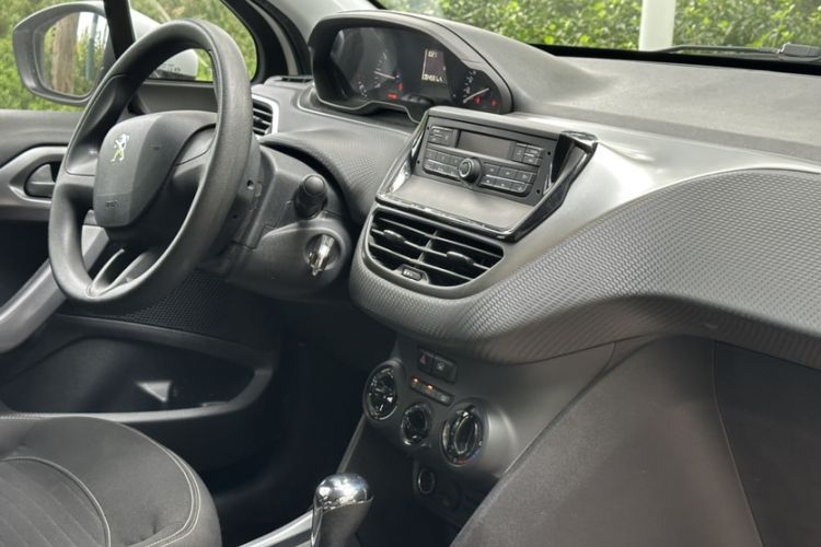 Used Peugeot 2008 2018 1.6L Automatic Trend Edition Interior 4