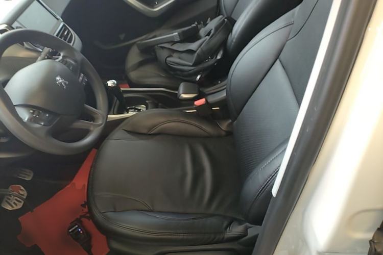 Used Peugeot 2008 2018 1.6L Automatic Fashion Edition Left Front Seat