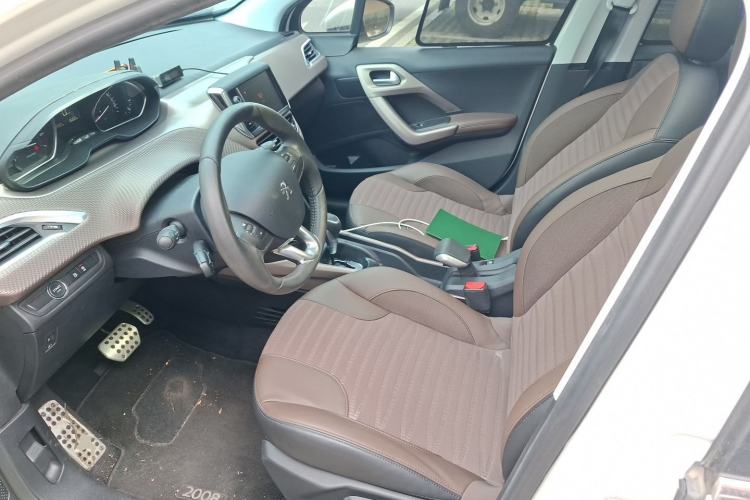Used Peugeot 2008 2018 230THP Automatic Luxury Edition Left Front Seat