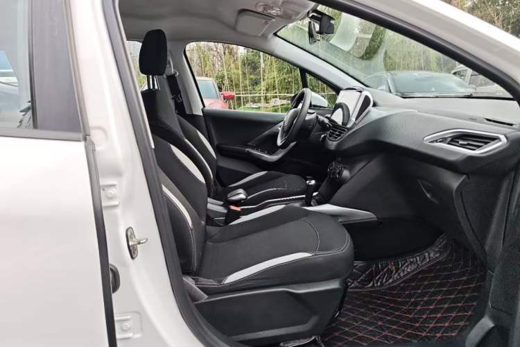 Used Peugeot 2008 2018 1.6L Automatic Trend Edition Right Front Seat