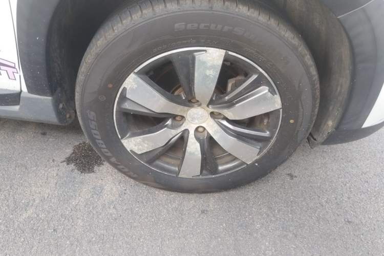 Used Peugeot 2008 2018 1.6L Automatic Trend Edition Right Front Wheel Hub