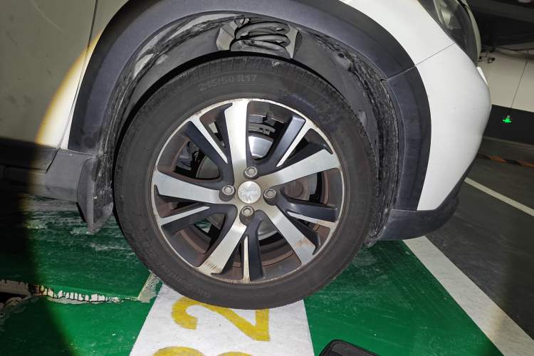 Used Peugeot 2008 2018 1.6L Automatic Connectivity Model Right Front Wheel Hub