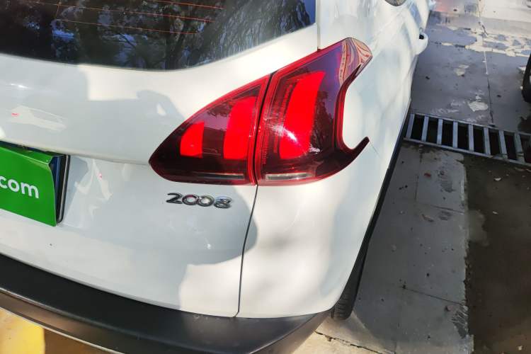 Used Peugeot 2008 2018 1.6L Automatic Fashion Edition Right Rear Taillight