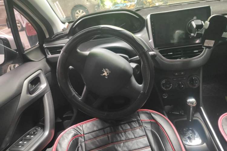 Used Peugeot 2008 2018 1.6L Automatic Trend Edition Steering Wheel
