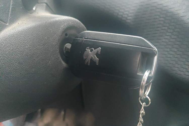 Used Peugeot 2008 2018 1.6L Manual Trend Edition Vehicle Key