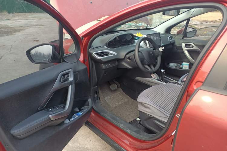 Used Peugeot 2008 2018 1.6L Automatic Trend Edition Driver Seat