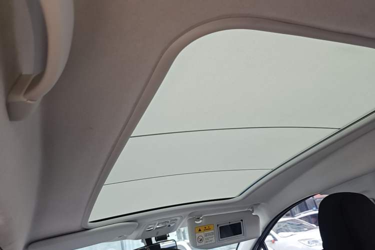 Used Peugeot 2008 2018 1.6L Automatic Fashion Edition Headliner