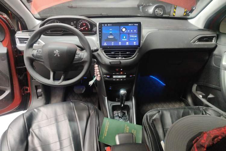 Used Peugeot 2008 2018 1.6L Automatic Fashion Edition Interior 2