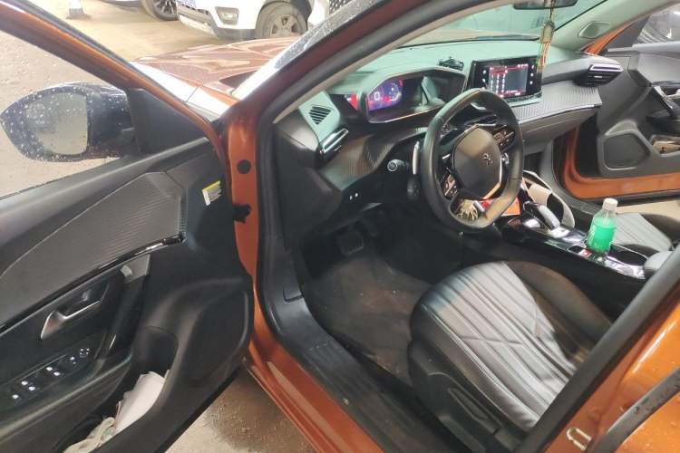 Used Peugeot 2008 2020 230THP 3D ZhenShang Edition Driver Seat