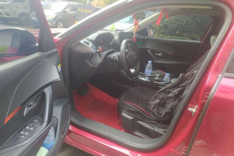 Used Peugeot 2008 2020 230THP Fashion Edition Driver Seat