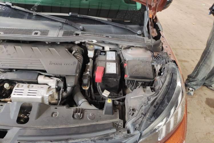 Used Peugeot 2008 2020 230THP 3D ZhenShang Edition Engine Bay Left