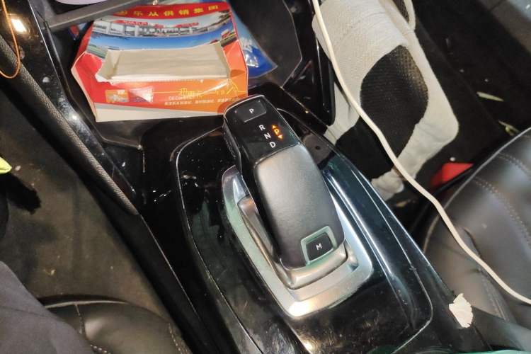 Used Peugeot 2008 2020 230THP 3D ZhenShang Edition Gear Lever