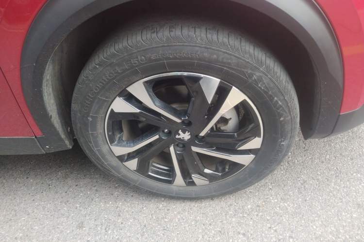 Used Peugeot 2008 2020 230THP Fashion Edition Right Front Wheel Hub