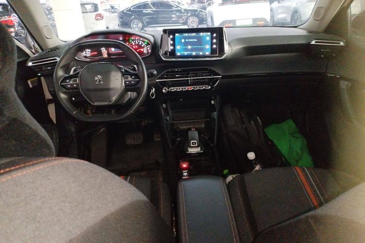 Used Peugeot 2008 2020 230THP Fashion Edition Center Console