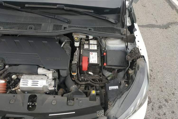 Used Peugeot 2008 2020 230THP RuiShang Edition Engine Bay Left