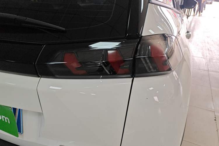 Used Peugeot 2008 2020 230THP Fashion Edition Exterior 6
