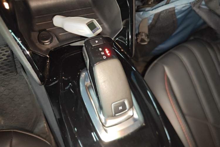 Used Peugeot 2008 2020 230THP RuiShang Edition Gear Lever