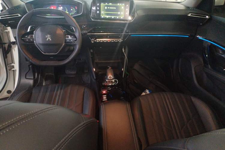 Used Peugeot 2008 2020 230THP 3D ZhenShang Edition Interior 2
