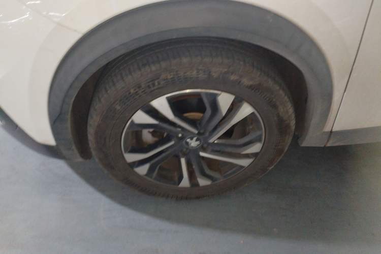 Used Peugeot 2008 2020 230THP Fashion Edition Left Front Wheel Hub